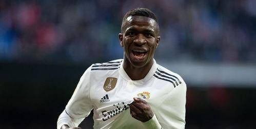 足球圈的戏剧人生：拒绝皇马天赋留在巴黎，错失巅峰现在只能拼搏维尼修斯的光环